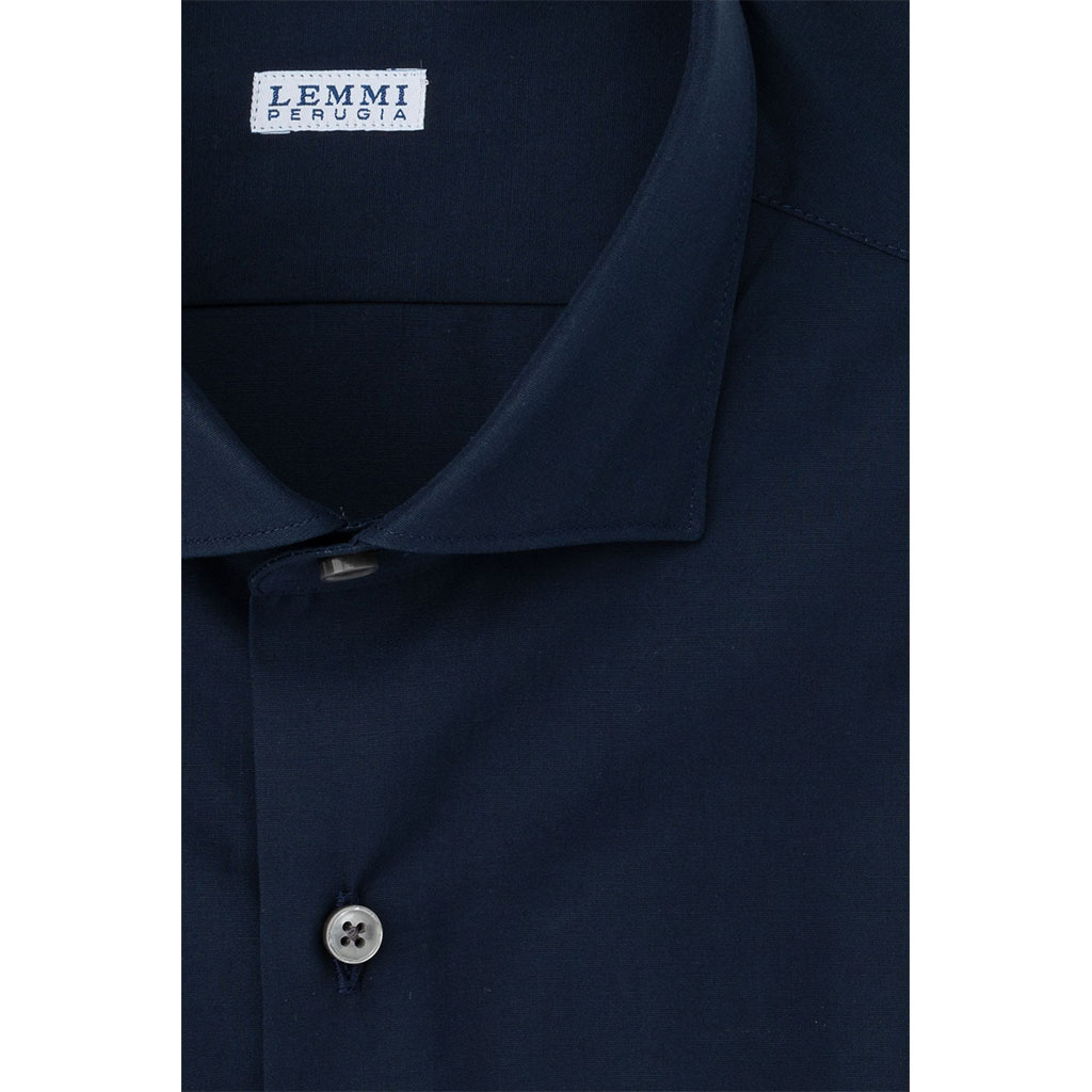 Camicia blu scuro collo francese Camicia blu scuro collo francese